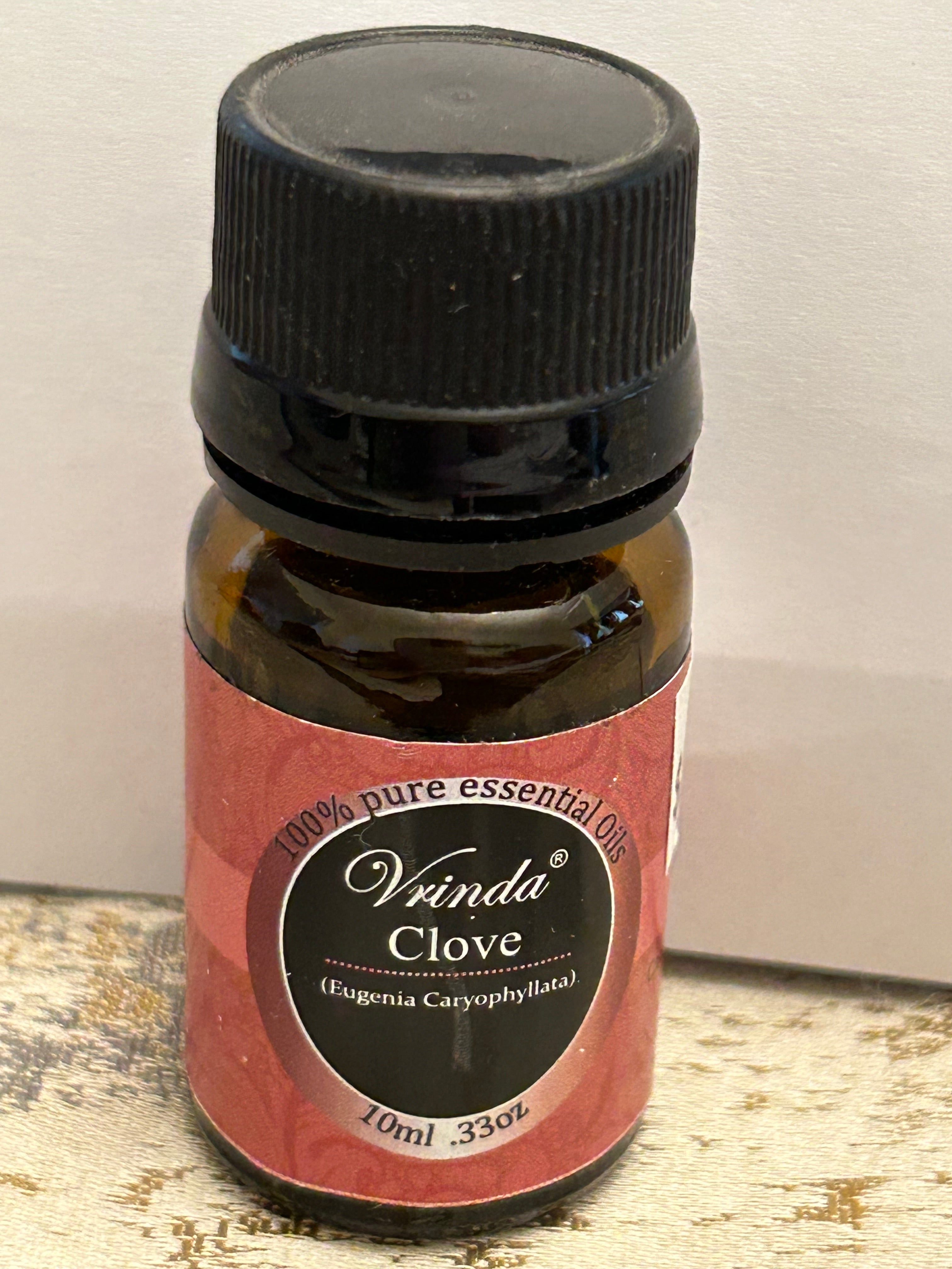 Clove essential oils