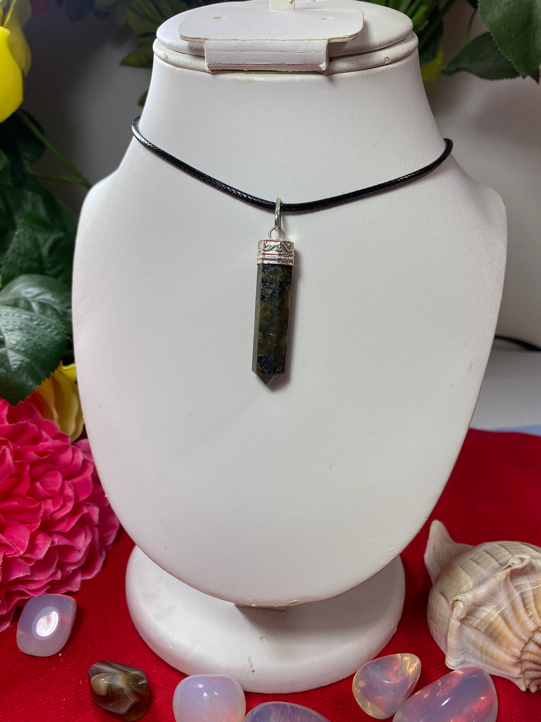 Labradorite Pendant